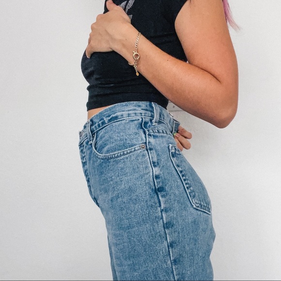 Vintage Mom Jeans - Picture 5 of 5